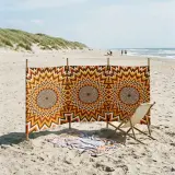 Helios Windbreak, 4 Poles set up on the beach