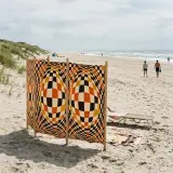 Warp Windbreak, 4 Poles set up on the beach